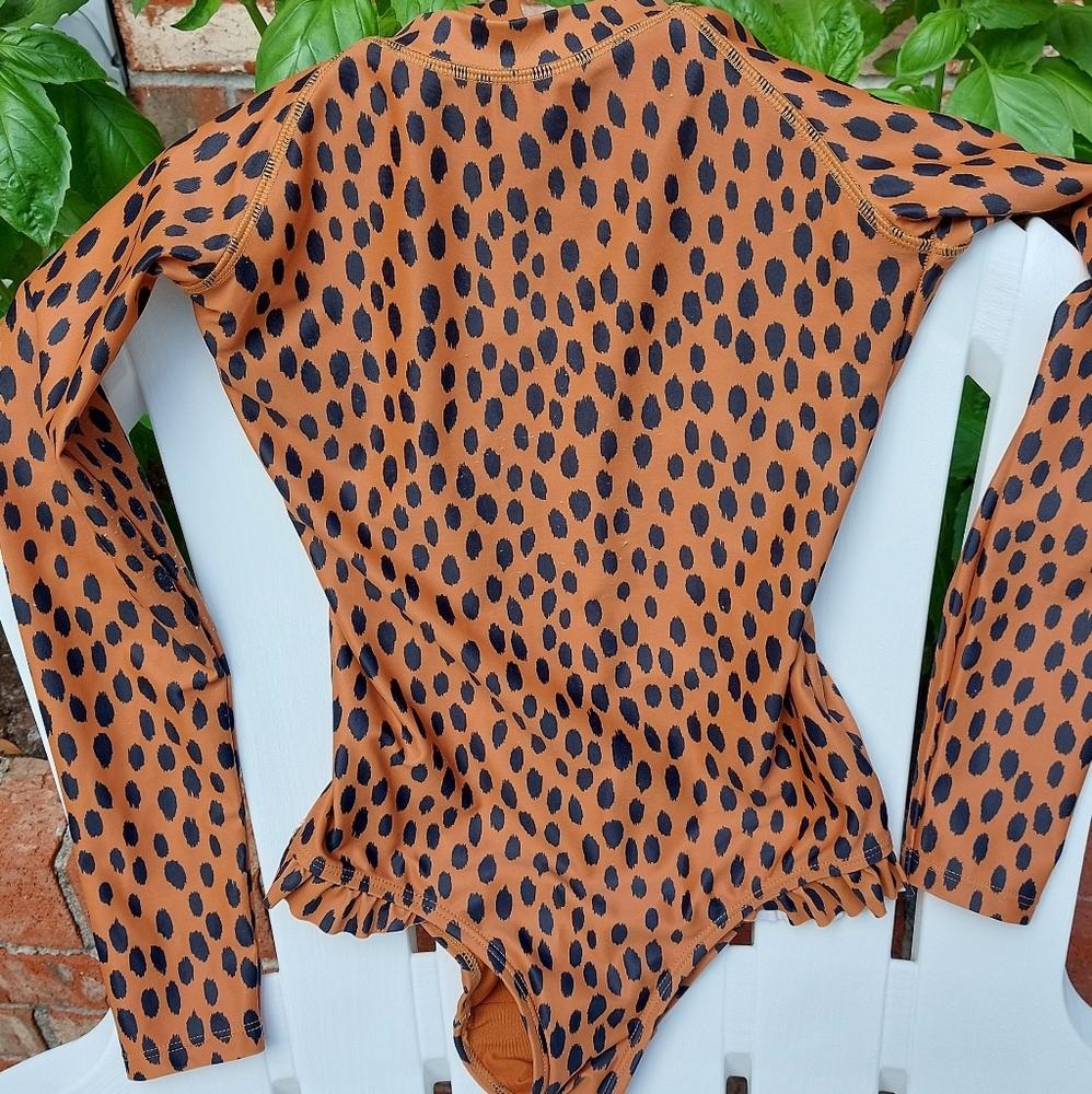 Girls rash guard
